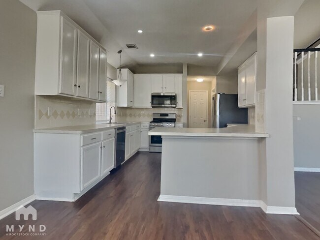 Foto del edificio - 2131 Crimson Lake Ln