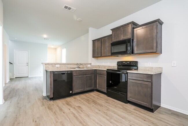 Foto del edificio - Christian Meadows - 1309 Jonah Ln. Ennis, ...