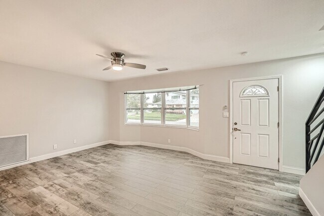 Foto del edificio - 7394 Norwich Lane