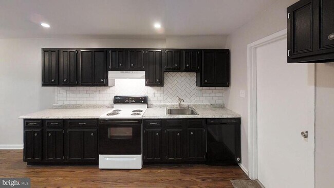Building Photo - 4545 Rawlings Pl