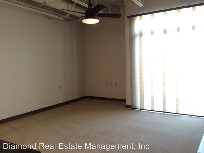 Building Photo - 1115 Moro St