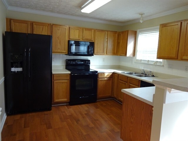 Foto del edificio - 1633 Virgil Pond Ln