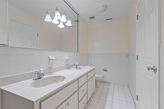 Building Photo - 9034 SW 163rd Ter