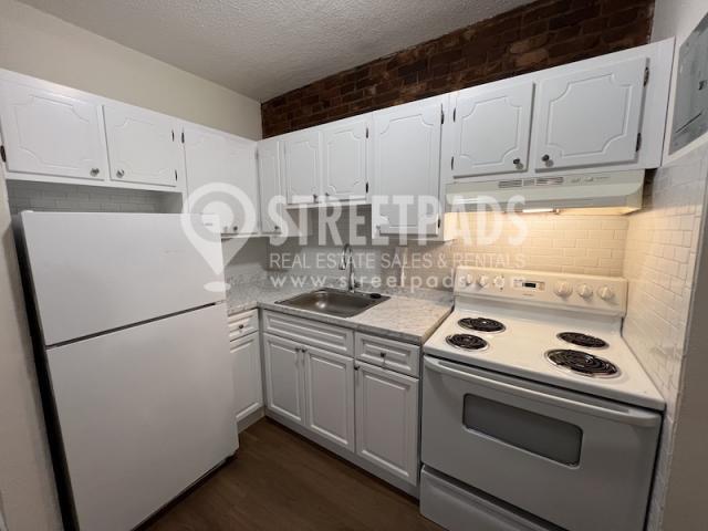 Building Photo - 1 bedroom in Boston MA 02130