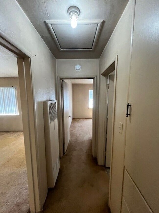 Foto del edificio - 810 N Rinaldi St