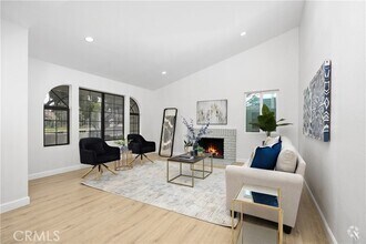 Building Photo - 1348 Sandia St