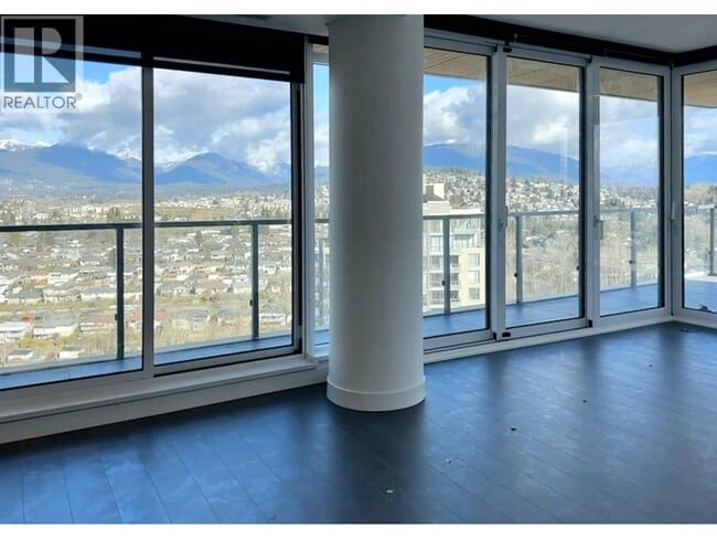 Building Photo - 4890 Lougheed Hwy