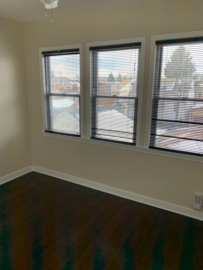 Foto del edificio - 4118 N Austin Ave