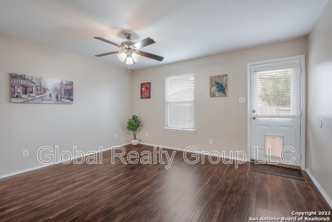 Foto del edificio - 11014 Bluff Canyon