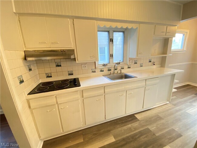 Foto del edificio - 1478 Sherbrook Rd
