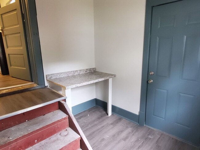 Building Photo - 936 Harrison Ave