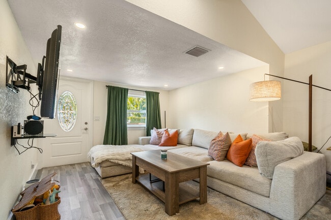 Foto del edificio - 710 S Pine St