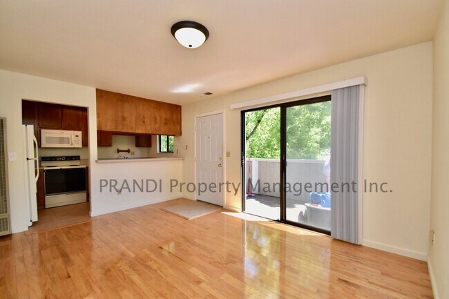 Foto del edificio - 18 Somerset Pl