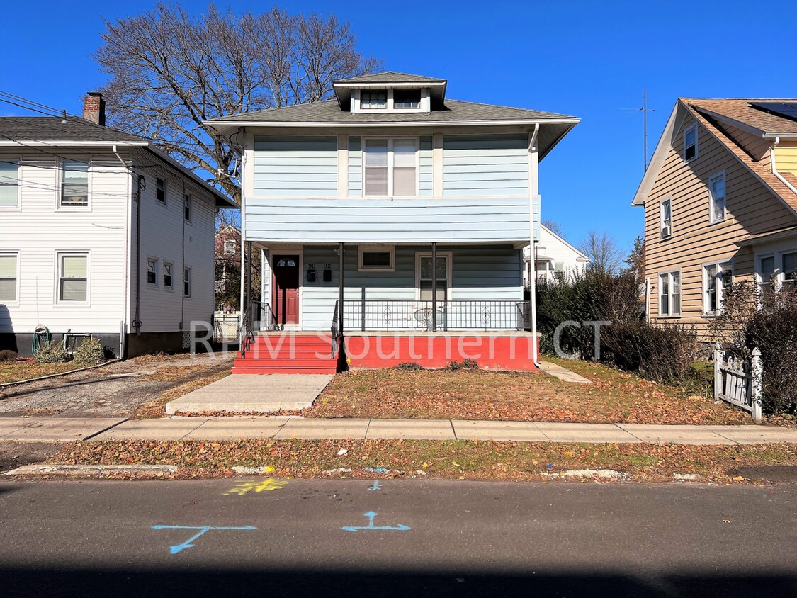 Foto principal - 2 Bedroom | 1st Fl. | Brooklawn Neighborhood