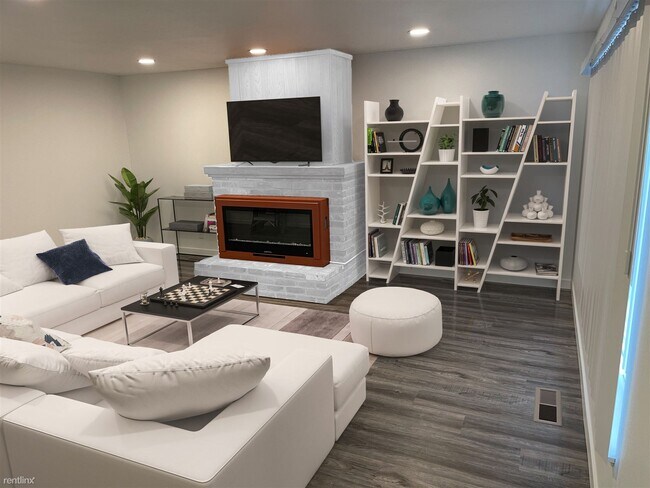 Foto del edificio - 3 br, 2.5 bath 4plex - 4290 Meadowbrook Co...