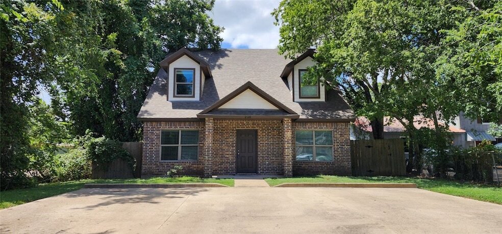 Foto principal - 226 Lynn Dr