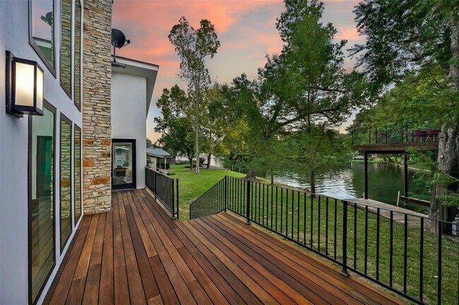 Foto del edificio - 2908 Westlake Cove