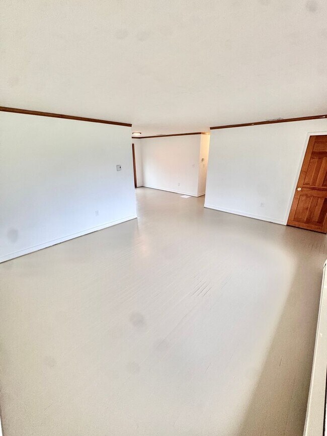 Foto del edificio - THREE BEDROOM RANCH HOME IN PARKLAND SCHOOL DISTRICT