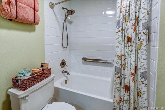 Building Photo - 222 Wright St