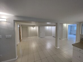 Building Photo - 2446 Sinclair Rd