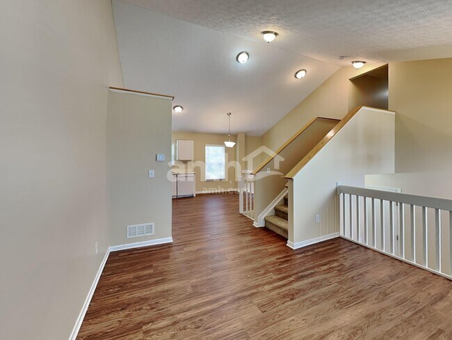 Foto del edificio - 9283 Ruston Ln