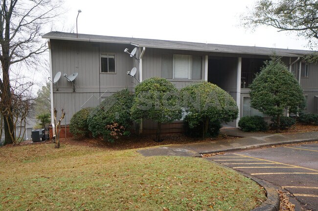 Foto del edificio - 420 Skyview Dr