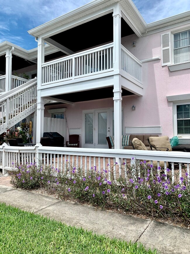 Building Photo - 4834 Beach Dr SE