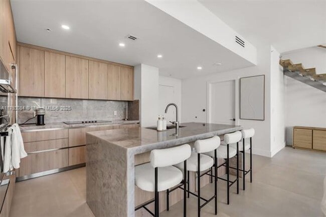 Foto del edificio - 92 SW 3rd St