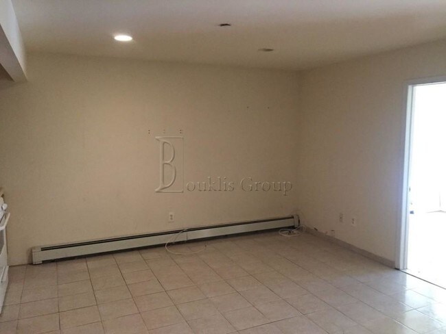 Building Photo - 2529 35th St