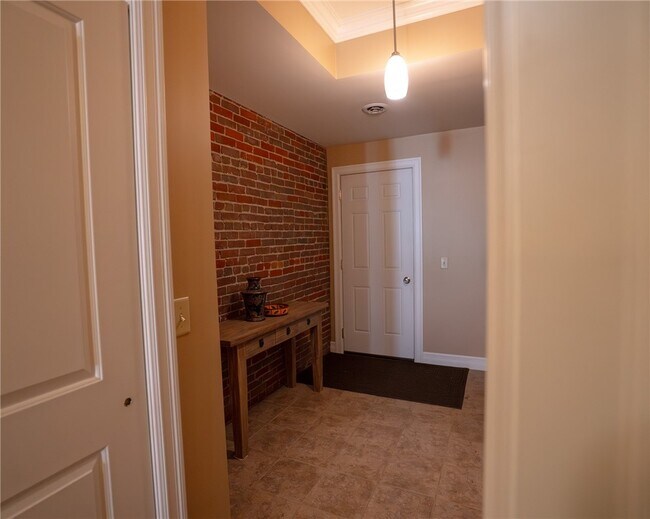 Foto del edificio - 90 E Market St