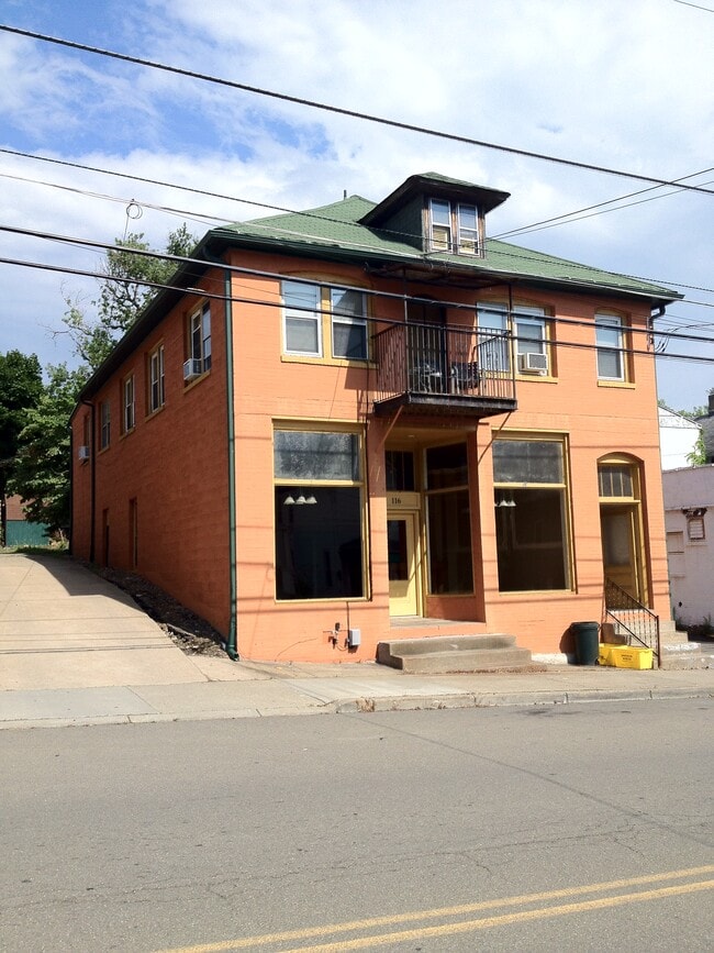 Building Photo - 116 Oak Hill Ave Ave