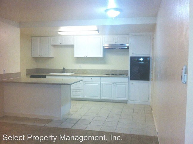 Building Photo - 3120 Cottage Park Ave