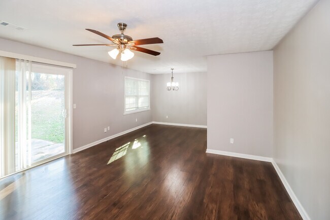 Foto del edificio - Fantastic 3bd/2ba home! Let yourself in!