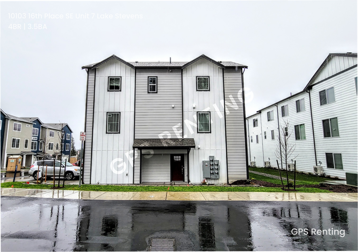 Foto principal - 10103 16th Pl SE