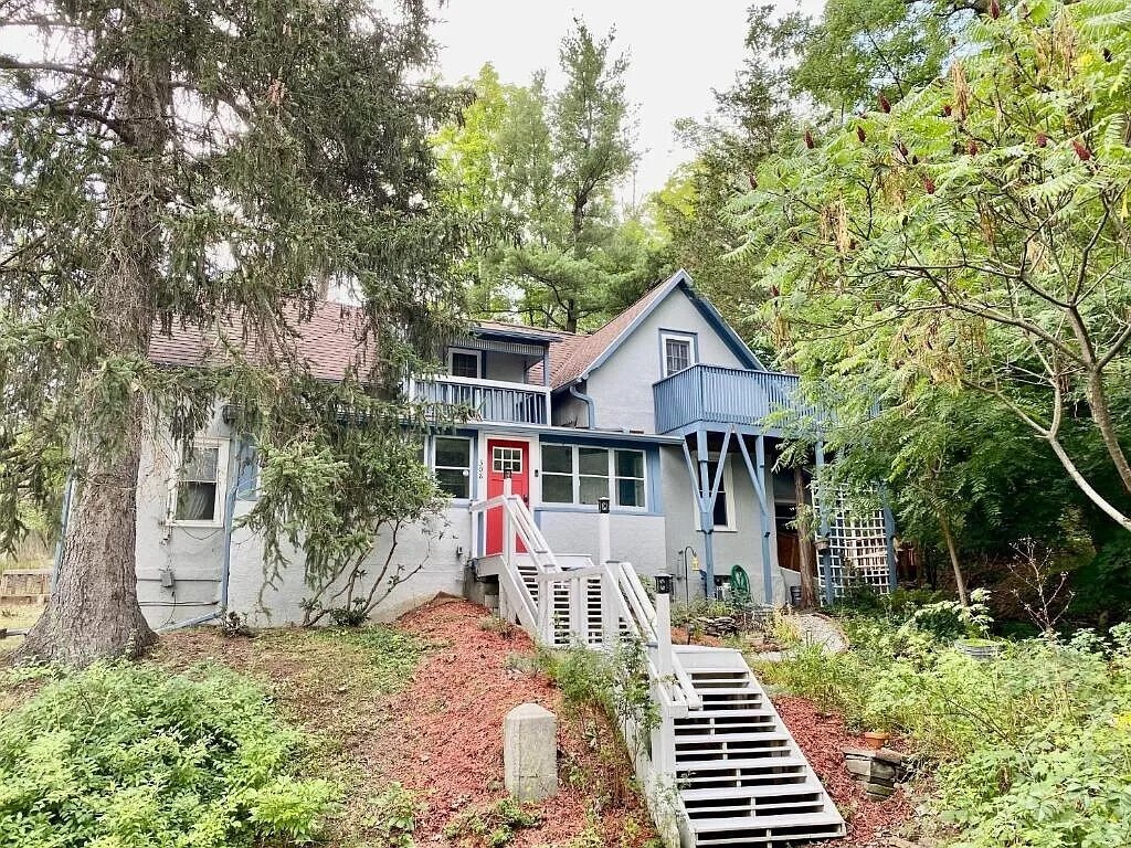 Foto principal - 308 Coddington Rd