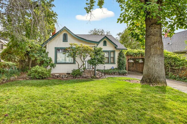 Foto del edificio - 1306 Reddy Ave