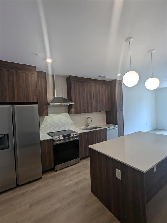 Foto del edificio - 1701 Simond Ave