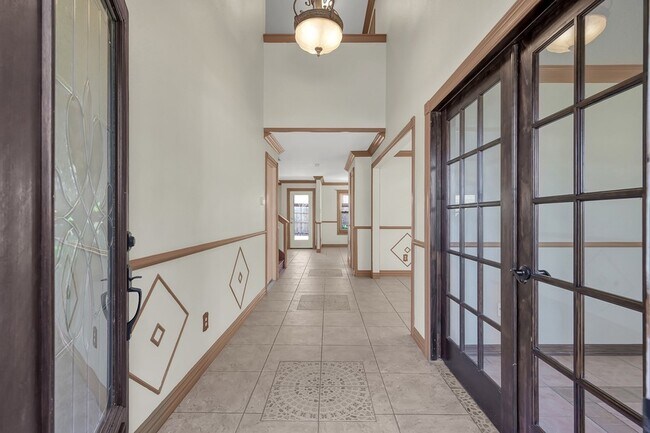 Building Photo - 10130 Woodico Dr