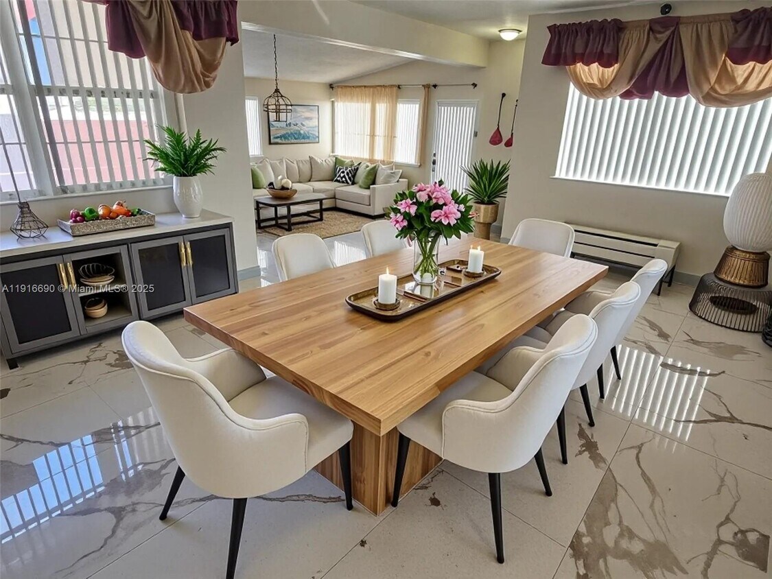 Primary Photo - 7601 NW 13th St