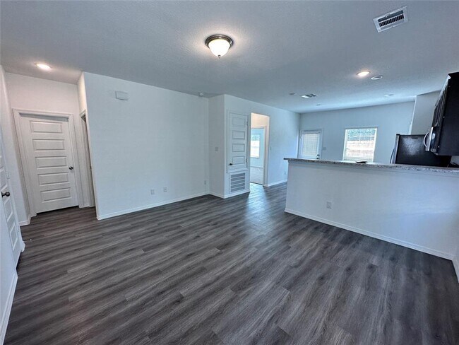 Building Photo - 16548 Moss Ln
