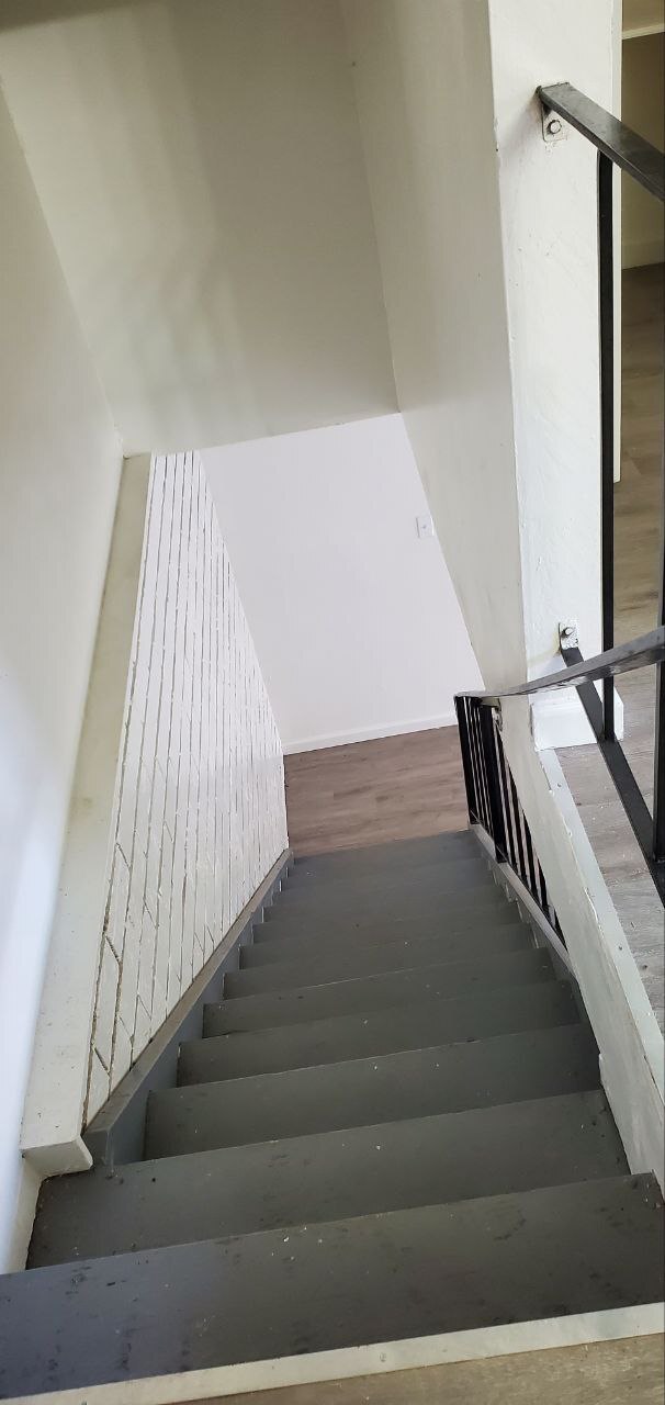 Dormitorios en la planta superior - 2658 W Fairmont Ave