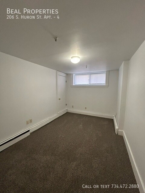 Foto del edificio - 206 S Huron St