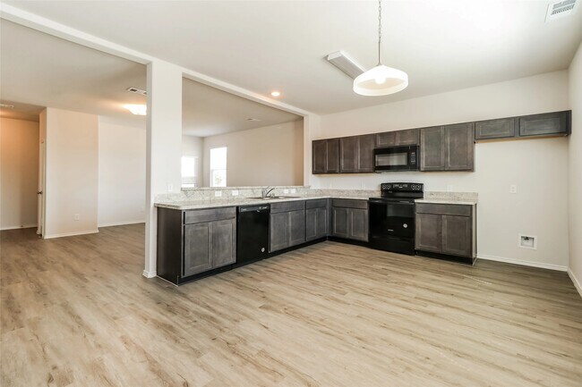 Foto del edificio - 2635 Bouvardia Wy