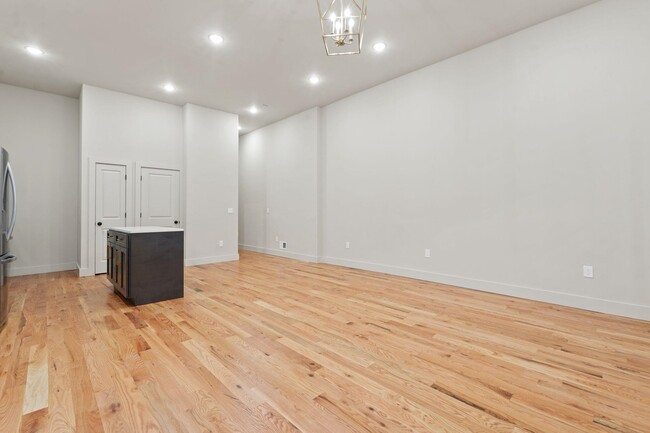 Foto del edificio - 150 West Side Ave