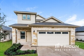 Building Photo - 5200 Saddle Clb Dr