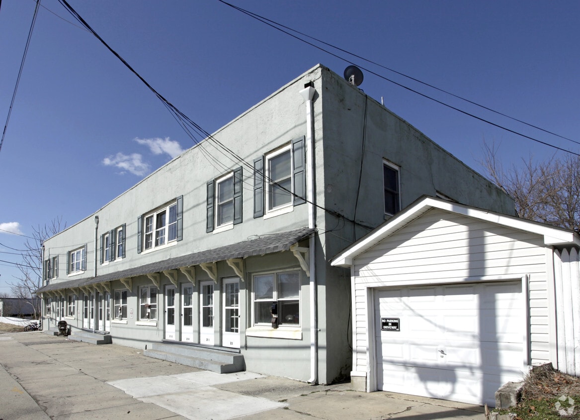 21 Memorial Dr, Neptune, NJ 07753 Apartments in Neptune, NJ