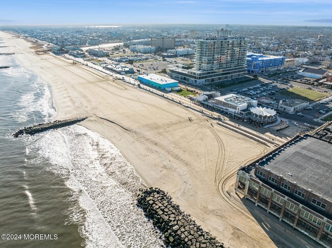 Foto del edificio - 1101 Ocean Ave