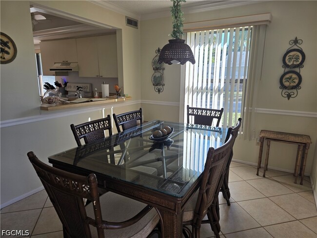 Building Photo - 7105 Quail Run Ct W
