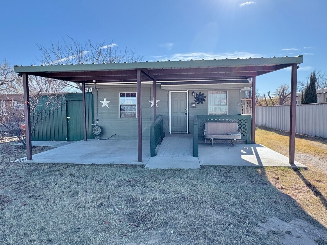 Primary Photo - 505 W Polk Ave