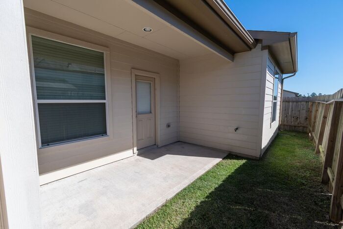 Building Photo - 12218 Ghita Lane